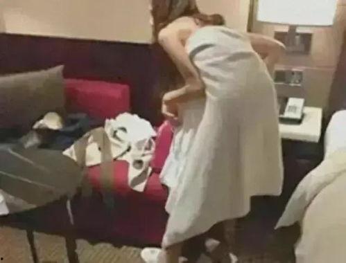 脚臭姐吃瓜视频,揭秘娱乐圈幕后真相